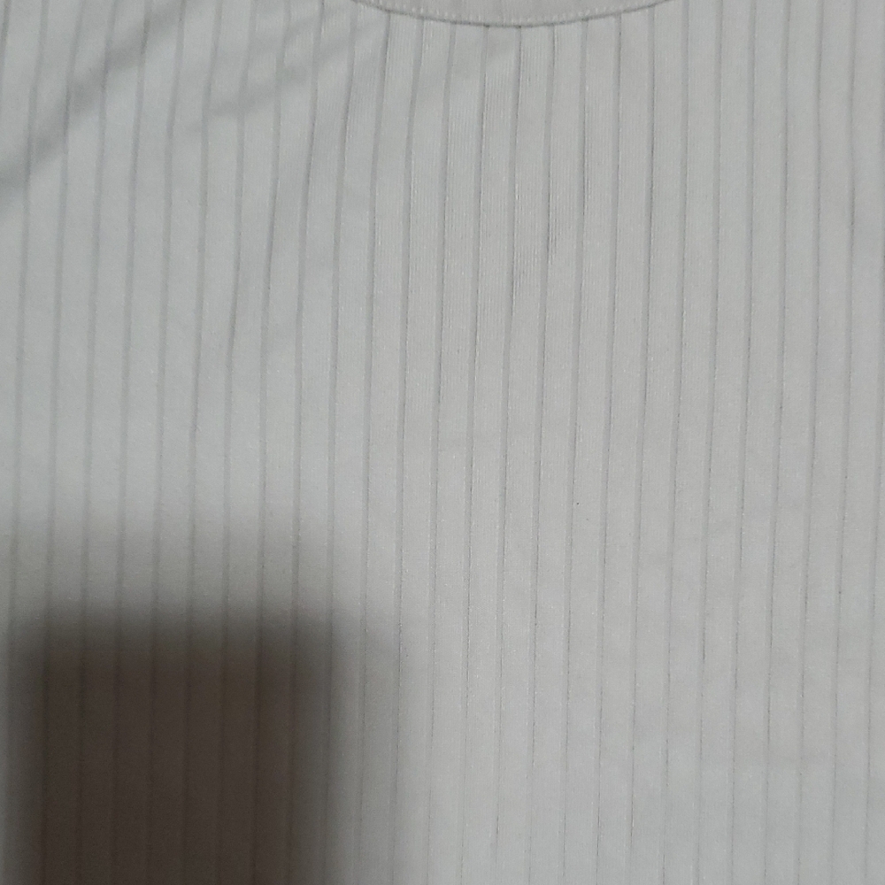 No Boundaries Ribbed White Crop Top - Women's Small - Picture 2 of 3